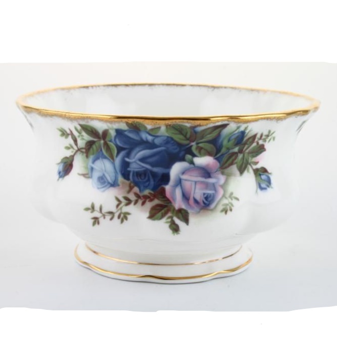 Royal albert outlet china moonlight rose